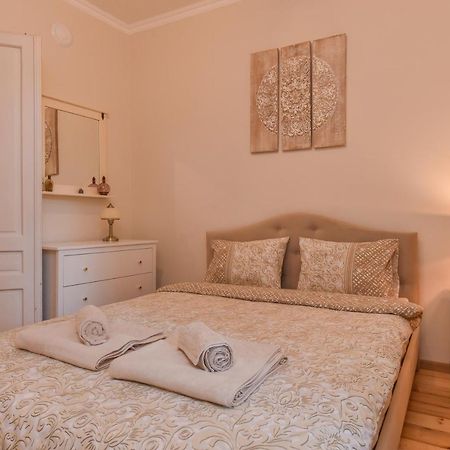 Spacious Vintage 2Br, 2Bath Apartment By Flat Mаnager Sofia Esterno foto