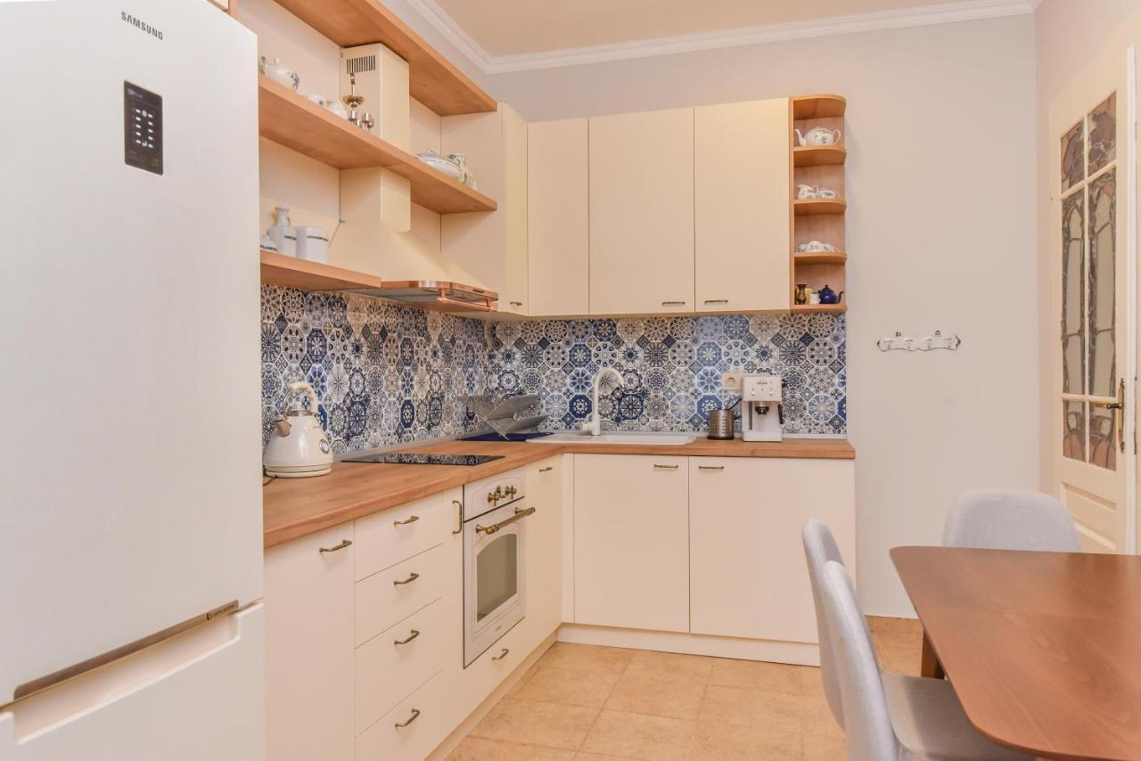 Spacious Vintage 2Br, 2Bath Apartment By Flat Mаnager Sofia Esterno foto