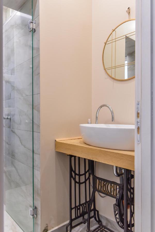 Spacious Vintage 2Br, 2Bath Apartment By Flat Mаnager Sofia Esterno foto
